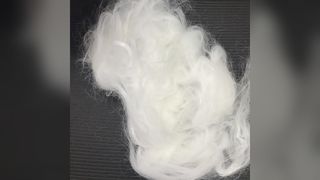 Fibra di fiocco di mohair imitazione 90D * 102MM, fibra voluminosa ad alta lucentezza per filati per maglieria invernali