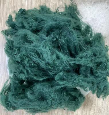 Un buon prezzo. Fibra di poliestere riciclata verde scuro 1.5D 38mm in linea