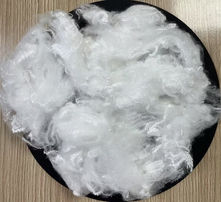 Un buon prezzo. Fibra di poliestere vergine in fiocco 2.22 dtex 51mm ad alta resistenza all'abrasione in linea