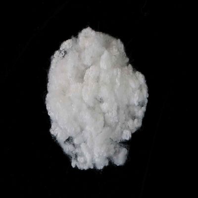 Un buon prezzo. Fibra di poliestere a base di poliestere cavo Bianco 15D Fibra corta per riempimento cuscini in linea