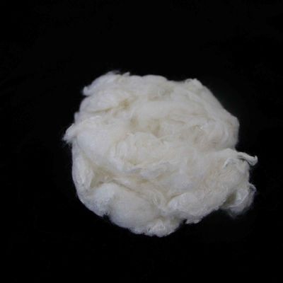 Un buon prezzo. Fibra graffica di viscosa a ritardo della fiamma bianca 64 mm per tessuti non tessuti in linea