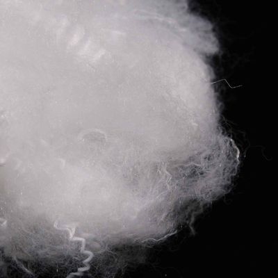 Un buon prezzo. 64mm Fibre sintetiche artificiali a basso punto di fusione Poliestere per cuscino in linea
