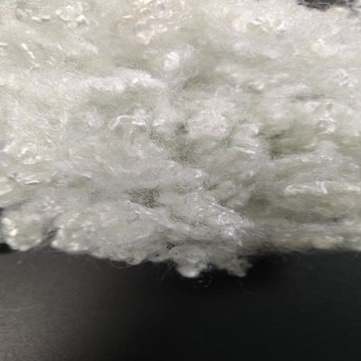 Un buon prezzo. HCS riciclato di buona qualità 7D*64mm per materiale di riempimento in linea