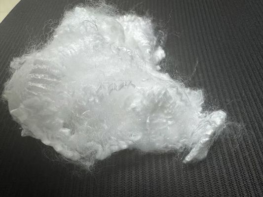 Un buon prezzo. Una fibra di base di poliestere di buona qualità per i vestiti per bambini in linea
