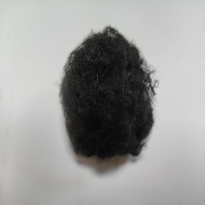 Un buon prezzo. Fibra Staple di poliestere riciclata 1.4D 38mm nera con migliore crimping in linea