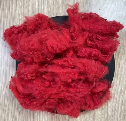 Un buon prezzo. Fibra di poliestere riciclata 1.56D 38mm rosso brillante in linea