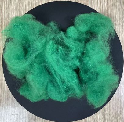 Un buon prezzo. Fibra di poliestere riciclato 8D 65mm Verde smeraldo profondo in linea