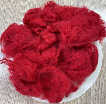Un buon prezzo. Fibra Staple di poliestere riciclata 4.5D 51mm Bandiera Rossa Grado A in linea