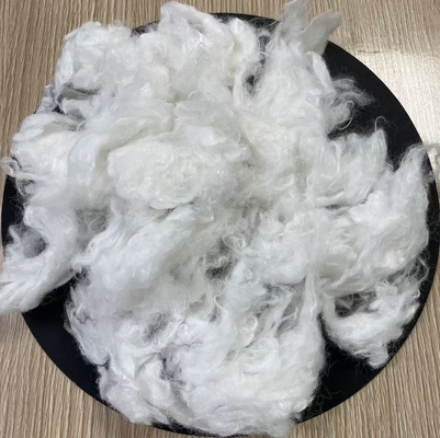 Un buon prezzo. Fibra di poliestere viscosa ignifuga 70-30 Blend Bianco in linea
