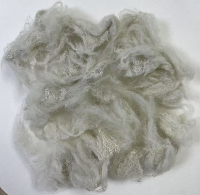 Un buon prezzo. Fibra di poliestere riciclato a fiocco 2.5D 51mm certificata OEKO-TEX in linea