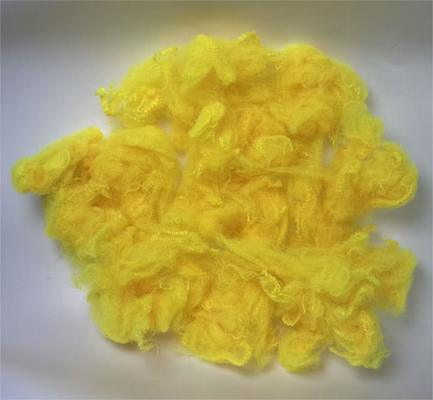 Un buon prezzo. Recycled Polyester Staple Fiber with 20-40% Elongation 32-152mm Cut Length and 0.15-0.3% Oil Content in linea