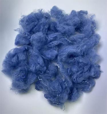Un buon prezzo. 2.5D 51mm Blu Polyester riciclato Fibre Staple Leggera e protetta dai raggi UV in linea