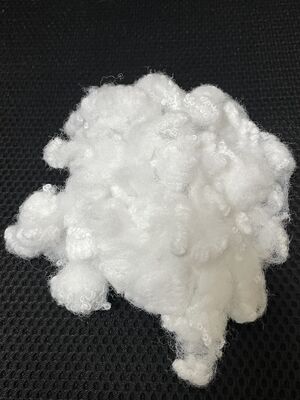 6D×60mm FAR Infrared Polyester Staple Fiber con efficienti proprietà di accumulo di calore e di cura della salute per i tessuti per la casa